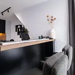 Apartment Chic 1br With Balcony In Plovdiv