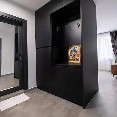 Chic 1br With Balcony In Apartman Plovdiv