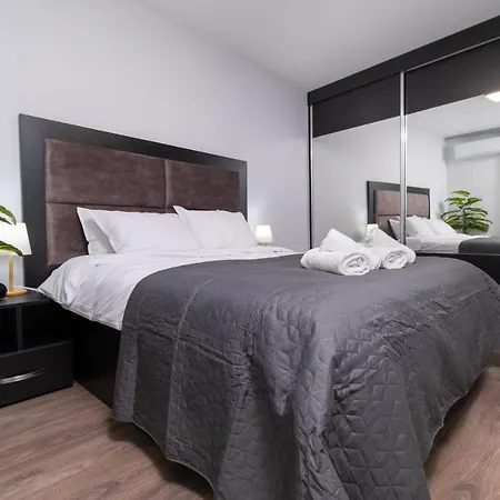 Chic 1br With Balcony In Apartment Plovdiv