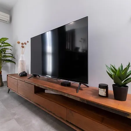 Chic 1br With Balcony In Płowdiw