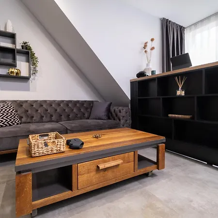 Apartament Chic 1br With Balcony In *