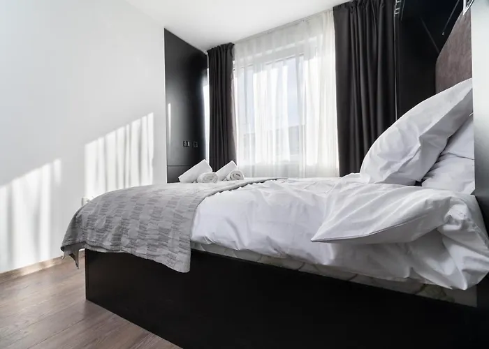 Chic 1br With Balcony In 公寓 *