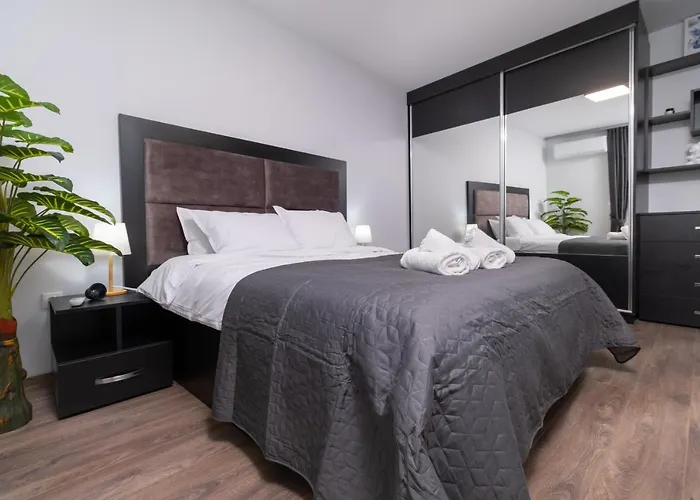 Chic 1br With Balcony In 公寓 普罗夫迪夫