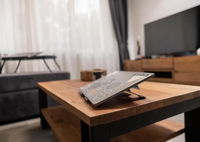 Chic 1br With Balcony In 公寓 *